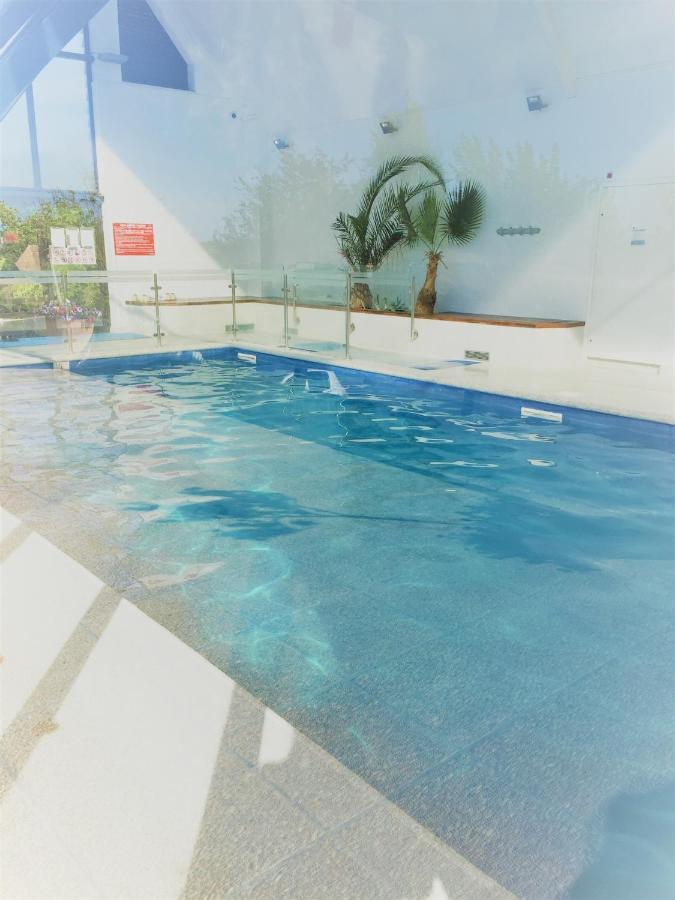 Domaine privé, , piscine, jacuzzi, joli appartement Deauville Exterior foto