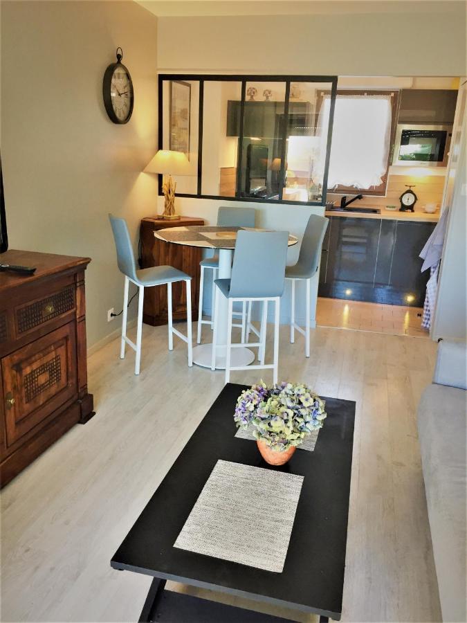 Domaine privé, , piscine, jacuzzi, joli appartement Deauville Exterior foto